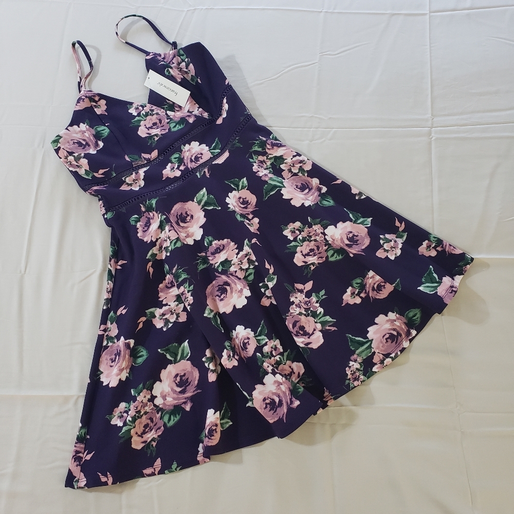 Francesca's Mi Ami Floral Dress Size S